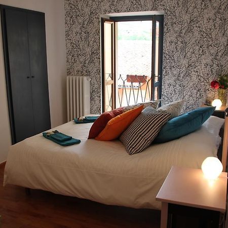 バローロ イージー コージー アフィッタカメーレ Bed & Breakfast 部屋 写真