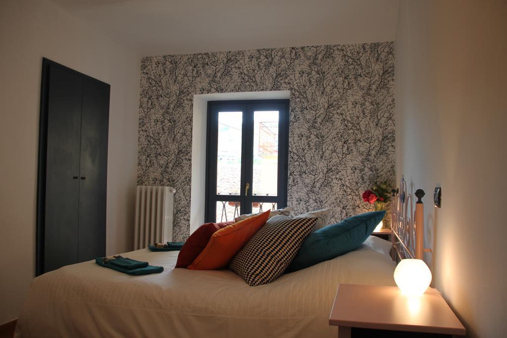 バローロ イージー コージー アフィッタカメーレ Bed & Breakfast 部屋 写真